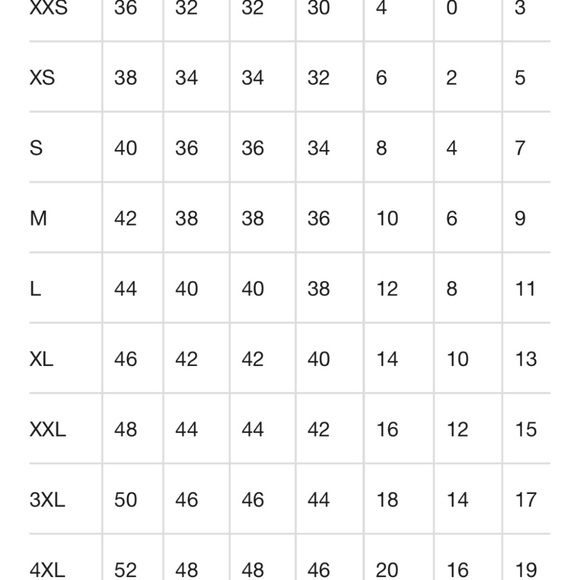 VTG DOLCE & GABBANA Womans Black V-Neck Short Sleeve T-Shirt SZ 4 Luxury Italy - Picture 14 of 14